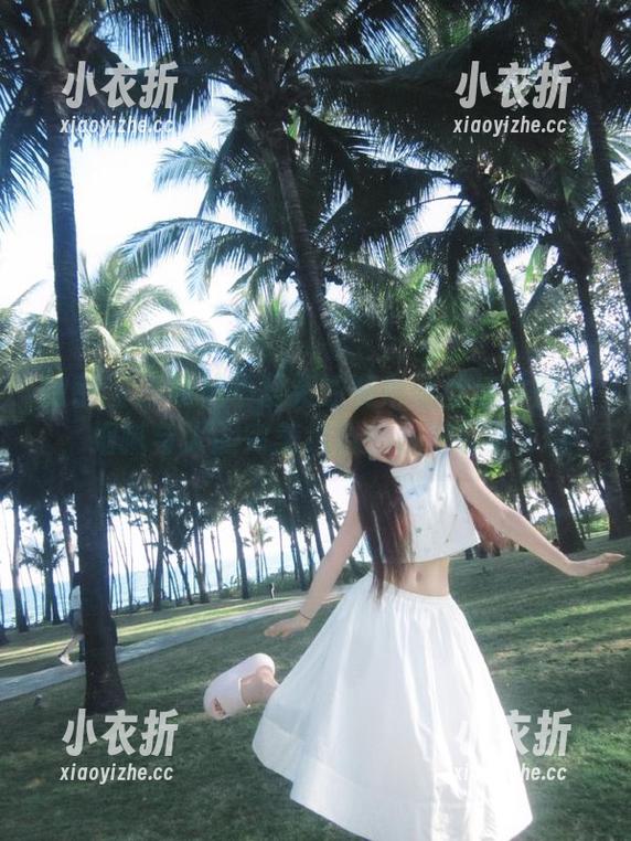 不爱笑的赛琳 微密圈 - 私拍不爱笑的赛琳黑丝连体图包,细腻与大胆完美结合的视觉享受.txt