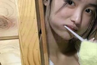 微密圈 – 探索不爱笑的赛琳的高清泳衣图册：尽展迷人曲线与风采.txt