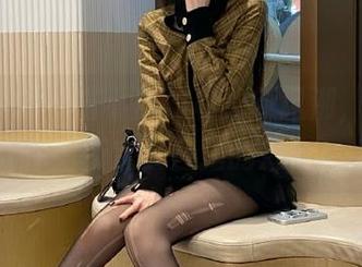 丝慕GIRL – 喵小酱的私拍新风潮，绝美原图让你重新定义自拍的魅力！.txt
