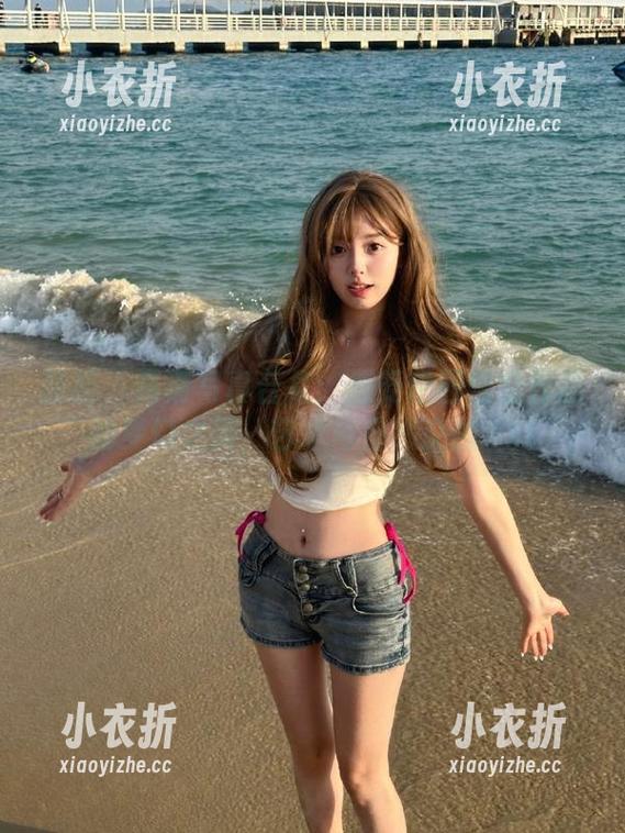 丽柜 - 高清写真合集：感受伊园镂空作品的梦幻之美，艺术与自然交融.txt