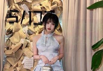 丽柜 – 解锁小熊的双生花：精选作品带你领略童檐无语的艺术之美.txt