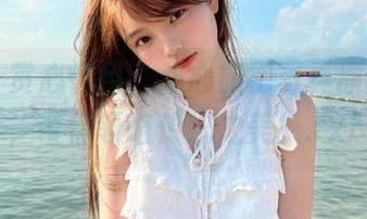 丽柜 – 赏心悦目，心心旗袍写真原图福利，带你领略传统之美！.txt