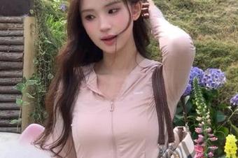 丽柜 – 恋上阳光与水波，潼潼泳池套图精选看这里！.txt