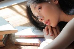 丽柜 – 甜美无圣光风格，快来欣赏白云学姐的专属套图.txt
