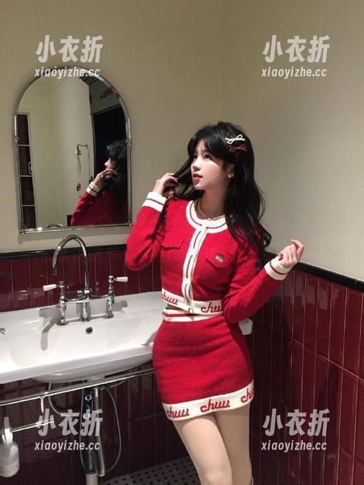 丽柜 - 探索韩雪的无圣光自拍：每一张图片都有故事，揭开她的秘密之美！.txt