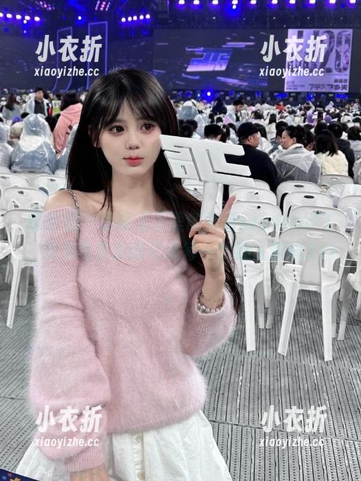 微密圈 - 温馨浴室里的俏妞qiaoniuTT，精致写真套图记录每一个动人瞬间.txt