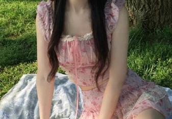 克拉女神 – 高跟鞋的艺术之美，汤怡特别美图资源等你来探索.txt