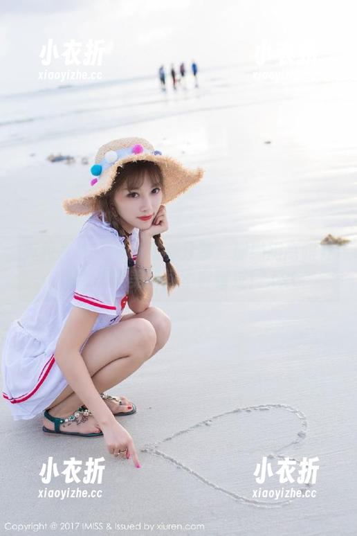 克拉女神 - 最新写真分享：珊珊用高跟鞋演绎的绝美瞬间不容错过！.txt
