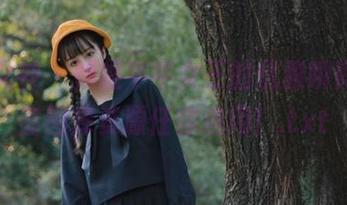克拉女神 – 捕捉芊芊女王的优雅瞬间，丰富图库资源任你选用！.txt