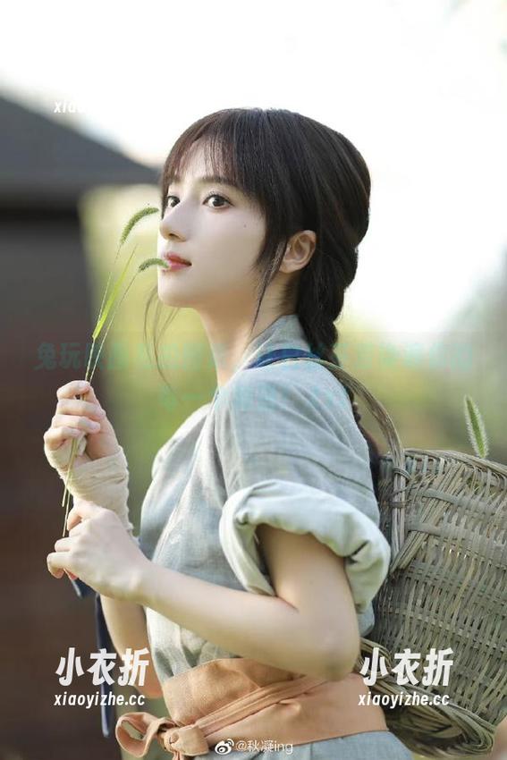 兔玩映画私拍图集，让白丝芬芳染遍你的每一个角落！.txt
