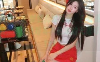 初夏女神 – 折射魅力的双双，白丝系列套图合集，带你领略写真艺术的无限可能！.txt
