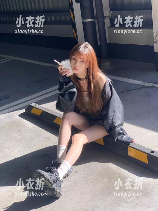 南国足艺 - 青青的眼镜作品集：时光定格在每一瞬间的美丽.txt