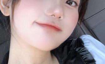 卜呦恶毒系列原图合集：独特视角下的美与丑的交融.txt