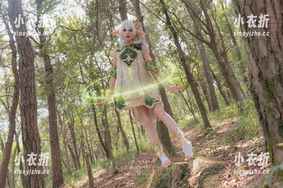 最新震撼登场！“咬人小小兔”最新cos写真，带你进入琪花星烛下的可莉炸鱼舞仙境！.txt