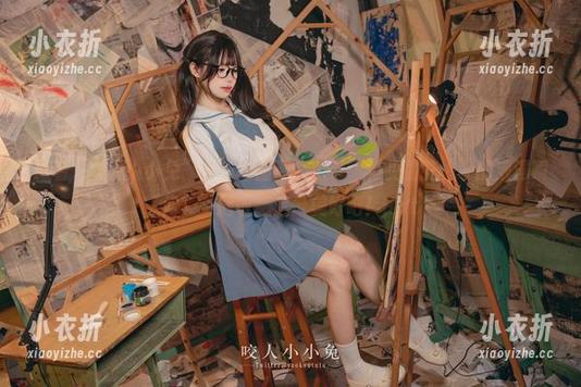 跟着“咬人小小兔”的cos图册，重温“再见偷花人”的浪漫瞬间，一起收藏这份美好吧！.txt