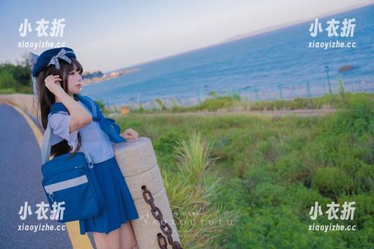 咬人小小兔的黑白写真集：原图让您领略创作灵感之源.txt