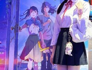 喵糖映画最新写真集震撼发布，黑色暗纹旗袍带你领略别样风情.txt