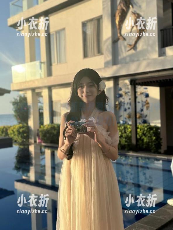 欢迎来到喵糖映画黑裙酒馆，高清图包中展现迷人的黑裙魅力！.txt
