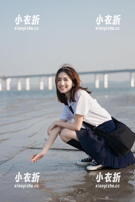 嗲囡囡-Jennanni_Jen 嗲囡囡 - 视觉盛宴:最新Jennanni_Jen婚纱图册带你领略婚礼的优雅与美丽。.txt