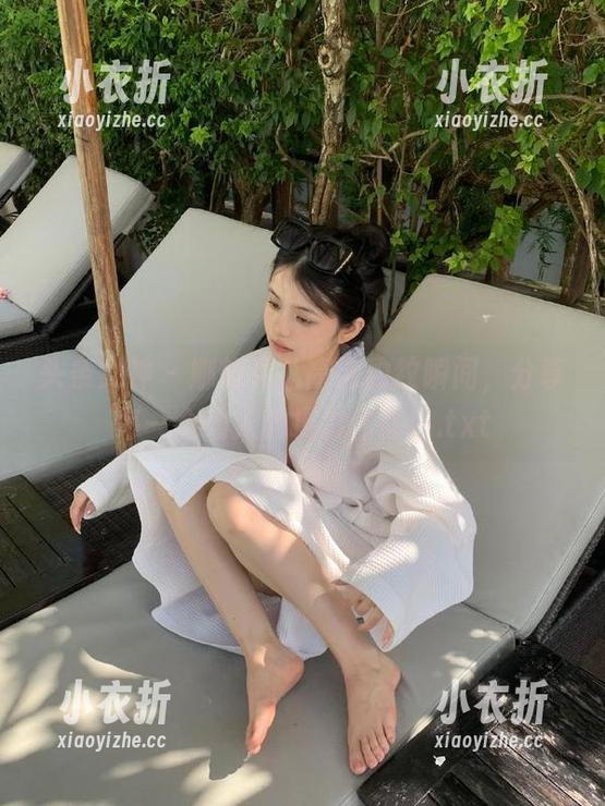 头条女神 - 娜依灵儿高清豹纹瞬间，分享每一个动人的摄影作品！.txt