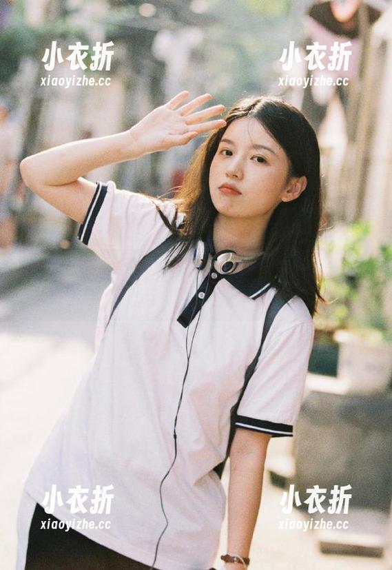 头条女神 - 爱丽莎lisa女仆写真全集：在镜头下展现她与众不同的风格与个性.txt