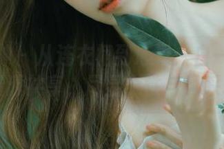 头条女神 – 从连衣裙到心灵：白一晗写真集资源共享，尽显个性与风采.txt