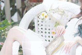 头条女神 – 活力四射的筱溪连衣裙写真，网盘中尽享视觉盛宴！.txt
