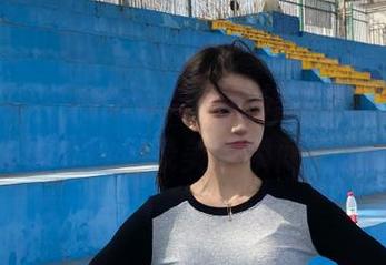 头条女神 – 高跟鞋与郭婉婷的梦幻旅行，高清美图记录美丽瞬间！.txt