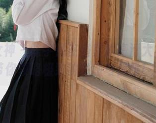 头条女神 – 陈宇熙在浴室的高清大片：图库带你领略极致的性感与优雅！.txt