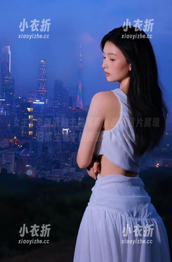 女主K全新厨娘主题写真，最新图片展现日常生活中的美丽瞬间.txt