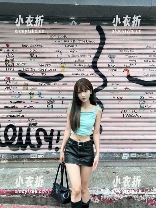 无圣光下的运动之美：孙乐乐(손예은)写真图片展现活力与力量.txt