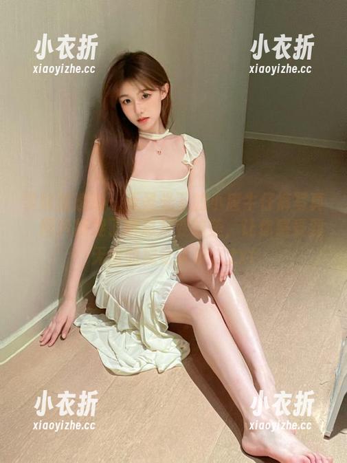 学妹加速跑 - 无圣光下的小唐牛仔裤写真，图片捕捉了瞬息万变的美，让你感受到无限的视觉享受。.txt