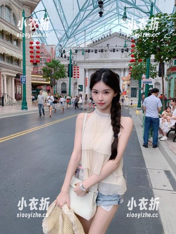 探索宋哈娜(송하나)的创意与灵感：免费图集欣赏BLUECAKE-奇异猫.txt