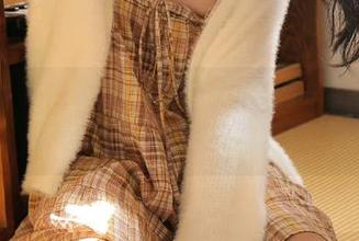 尤果网 – 推荐Angela楚楚JK的私拍写真，感受她的独特视角与风格.txt