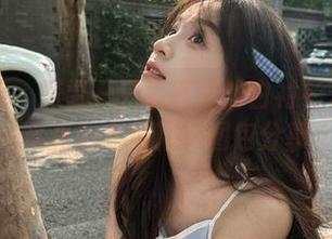 尤果网 – 探寻一只香蕉船的白衬衫艺术：独家写真合集与精彩图包分享.txt