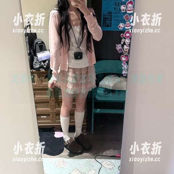 尤果网 - 凌希儿御姐写真图包，浪漫合集展现她的独特风范.txt