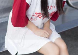 尤果网 – 李颜儿厨娘写真集中的原图之美：她用食材和摄影打动你的心灵！.txt