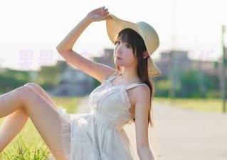 尤果网 – 果果黑白写真作品解析：在图片中寻找那份久违的宁静.txt
