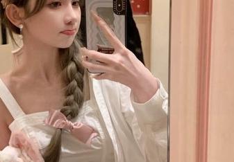 尤果网 – 莉恩美脚写真欣赏，无圣光美图带你领略不一样的时尚.txt