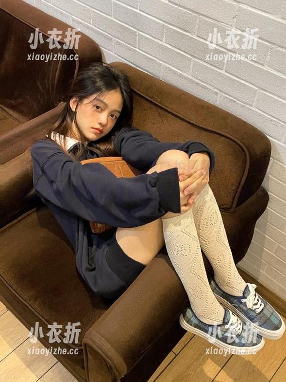 异思趣向-诗琪 异思趣向 - 诗琪的私房自拍原图分享,捕捉生活中的那些真实而动人的弱光瞬间.txt