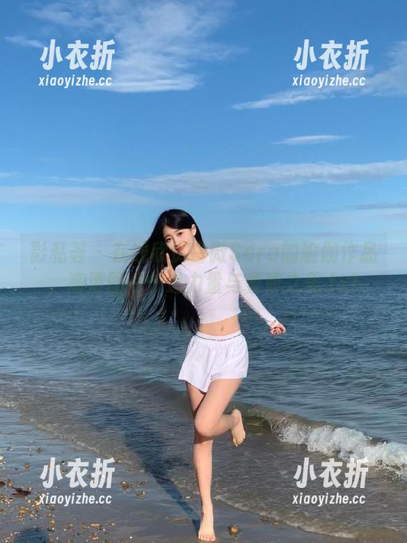 影私荟 - 在线欣赏白微Sera的瑜伽作品，高清图片传递力量与柔韧之美.txt