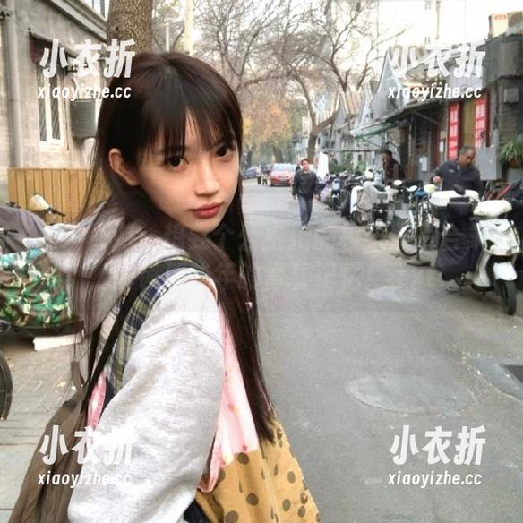 在线畅游：想要个公主抱的校服照片合集，解锁那些年的青春记忆！.txt