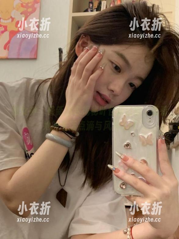 推女神-叶佳颐 推女神 - 最新图包揭秘叶佳颐日常,看看她的生活点滴与风格.txt