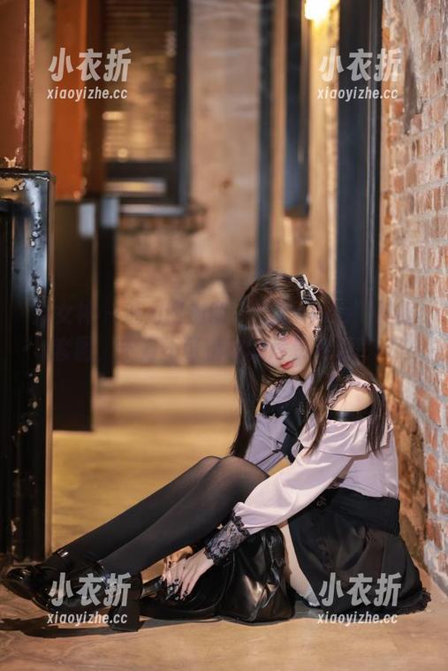 推女神-欧尼anne 推女神 - 魅力四射的“欧尼anne”礼服套图,千万不可错过的珍贵资源.txt