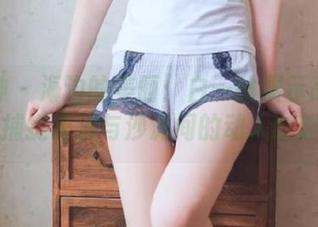 推女神 – 海边的美丽：白一晗展示高清写真，捕捉海浪与沙滩间的动人时刻.txt