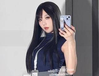 沉醉在无影喵喵Ghost连衣裙的写真图集中，捕捉每个瞬间.txt