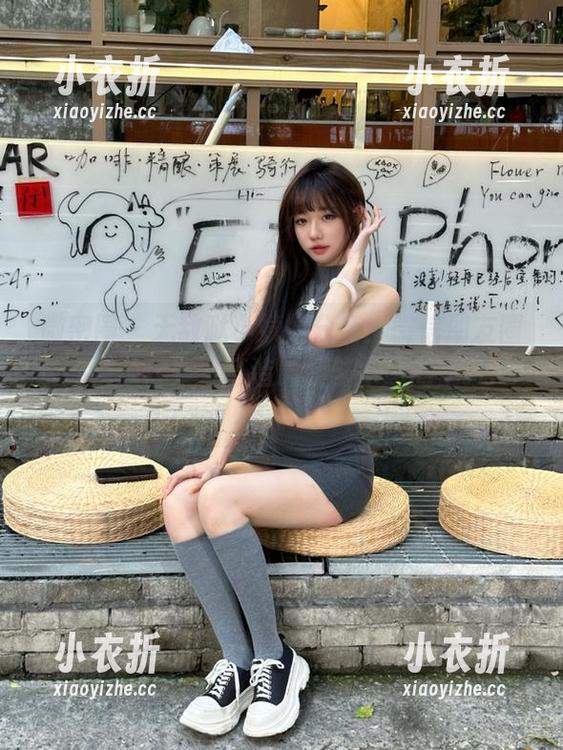微密圈 - 无敌哒小姨妈分享：微信朋友圈系列视频合集，打造最具艺术感的壁纸.txt