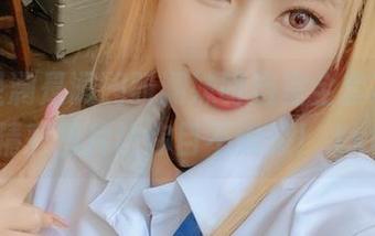探索星澜是澜澜叫澜妹呀浴室全套写真，精彩图片让你目不暇接！.txt