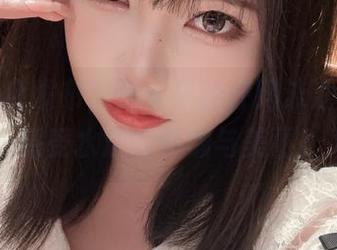 最新图库发布，是一只熊仔吗泳池写真杰作，感受水边的慵懒与美丽！.txt
