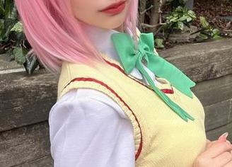 一起来欣赏柳丸2020年Fantia高清写真合集，壁纸多样选择任你挑！.txt